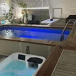 Domus Aquae & Wellness Casa de hóspedes 4*