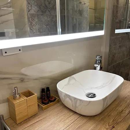 Domus Aquae & Wellness 4* Cenova