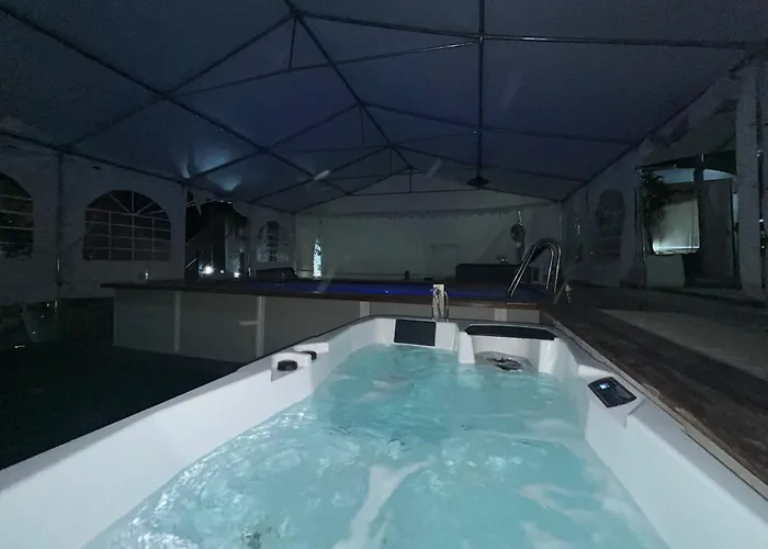 Domus Aquae & Wellness Penzion Janov